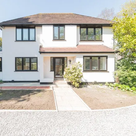 Rent this 5 bed house on Beaulieu Road in Dibden Purlieu, SO45 4JD