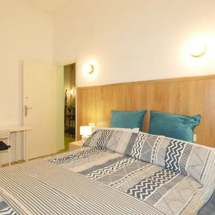 Image 5 - Carrer d'en Robador, 55, 08001 Barcelona, Spain - Apartment for rent