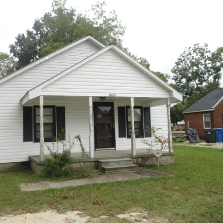 Buy this 2 bed house on 803 Old Lumberton Road in College Park North, Laurinburg