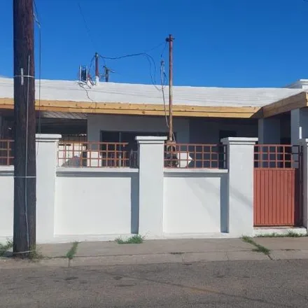 Buy this 3 bed house on Avenida Coaxamalucan in Maestros Estatales, 21040 Mexicali