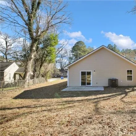 Image 2 - 1331 Taylor Drive, Fayetteville, NC 28301, USA - House for sale