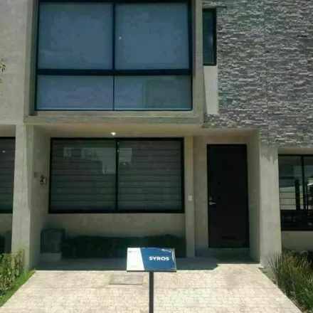 Buy this 2 bed house on Avenida Paseo de los Emperadores in F2 SIVEC, 45203 Zapopan