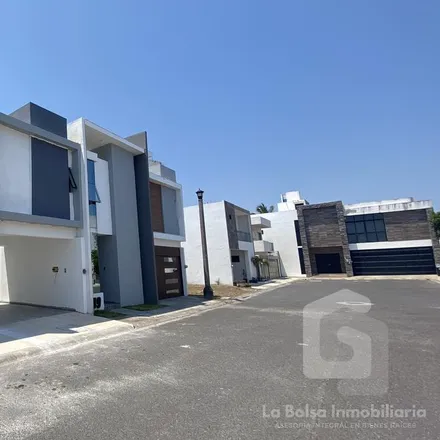 Buy this studio house on Coppel in Ignacio de la Llave Ave. 70, 95270 Alvarado