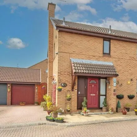 Buy this 3 bed house on Lundwood Drive in Sheffield, S20 6SQ