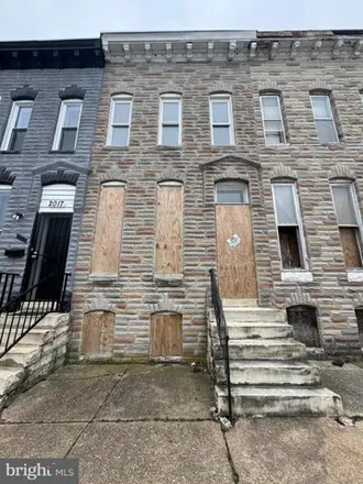 Image 1 - 2019 Walbrook Avenue, Baltimore, MD 21217, USA - House for sale