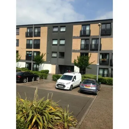 Rent this 2 bed room on 15 Firpark Court in Glasgow, G31 2GD