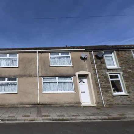 Rent this 3 bed townhouse on Ynys-Lwyd Street in Aberdare, CF44 7NG