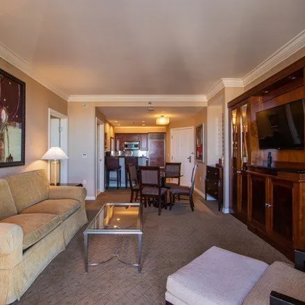 Image 1 - The Signature at MGM Grand Tower II, Audrie Street, Paradise, NV 89158, USA - House for sale