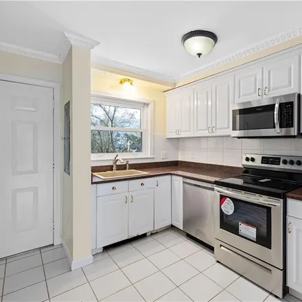 Image 6 - 256 Washington Boulevard, South End, Stamford, CT 06902, USA - Condo for sale