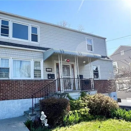 Rent this 2 bed house on 294 Mile Square Road in Bryn Mawr Park, City of Yonkers
