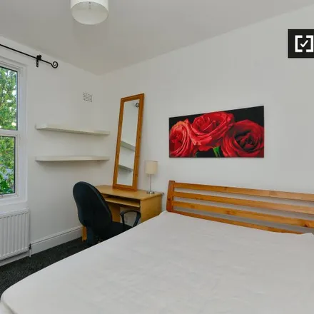 Image 1 - Robinson Road, London, SW17 9DS, United Kingdom - Room for rent