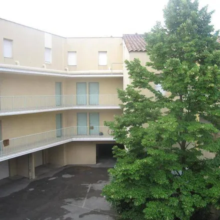Image 4 - 16 Place de la Comédie, 34062 Montpellier, France - Apartment for rent
