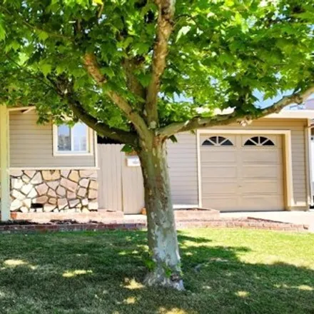 Buy this 3 bed house on 5612 50th Avenue in Sacramento County, CA 95823