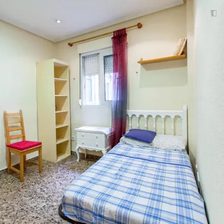 Rent this 3 bed room on Avinguda del Cardenal Benlloch in 71, 46021 Valencia