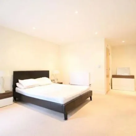 Rent this 3 bed apartment on 1 Lightermans Road in Millwall, London