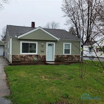 Buy this 2 bed house on 5697 Vail Avenue in Toledo, OH 43623