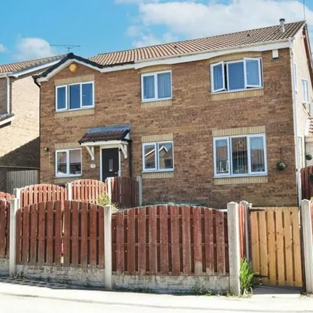 Buy this 2 bed townhouse on Epping Grove in Sheffield, S20 2GL