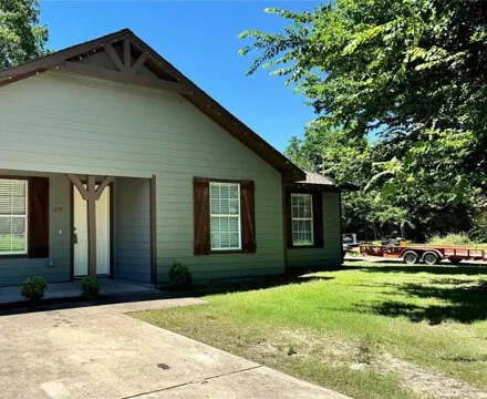 Rent this 3 bed house on 1715 Hemphill St in Greenville, Texas