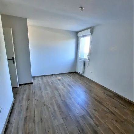 Rent this 3 bed apartment on 8 Impasse François Ayral in 31200 Toulouse, France