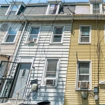 Buy this 4 bed townhouse on 933 Monroe Street in Allentown, PA 18102