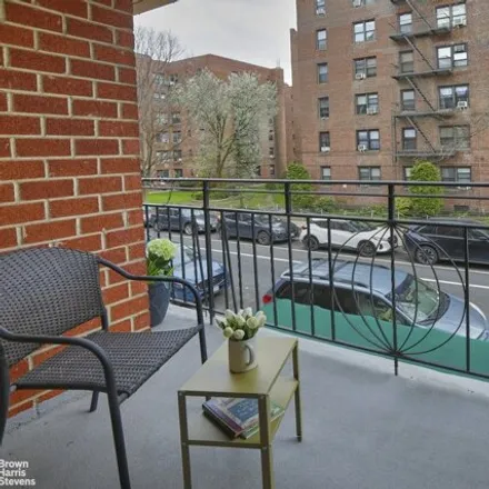 Image 2 - 26 Oliver Street, New York, NY 11209, USA - Apartment for sale