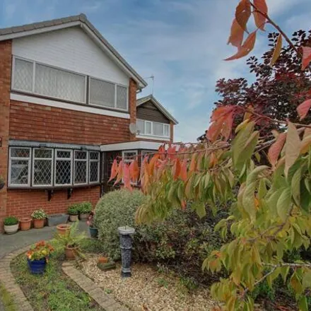 Buy this 3 bed house on Arran Close in Nuneaton, CV10 7JX