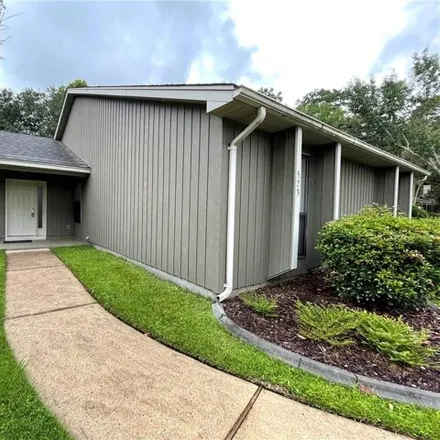 Buy this 3 bed condo on Cross Gates Boulevard in Willow Wood, St. Tammany Parish