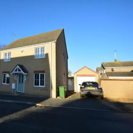 Buy this 4 bed house on The Limes in Whittlesey, PE7 1DS