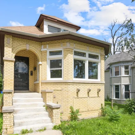 Image 2 - 1724 West 90th Place, Chicago, IL 60620, USA - House for sale