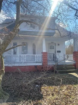 Image 1 - 13602 Othello Avenue, Cleveland, OH 44110, USA - House for sale