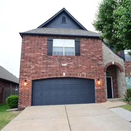 Rent this 3 bed house on East 78th Place South in Tulsa, OK 74133