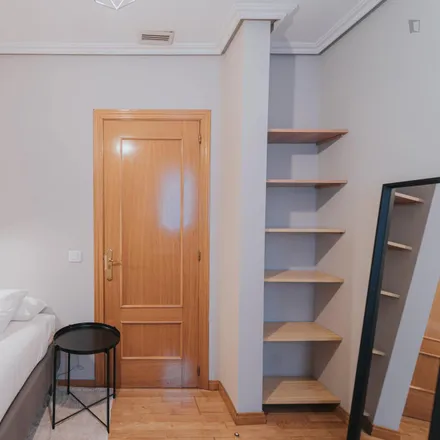 Rent this 4 bed room on Madrid in Gyll Souvenir, Calle Mayor
