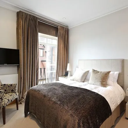 Rent this 2 bed apartment on 65 Eaton Square in London, SW1W 9BQ