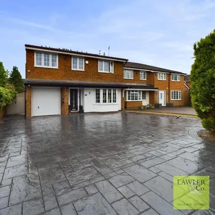 Buy this 4 bed house on Lyncombe Close in Cheadle Hulme, SK8 7RB