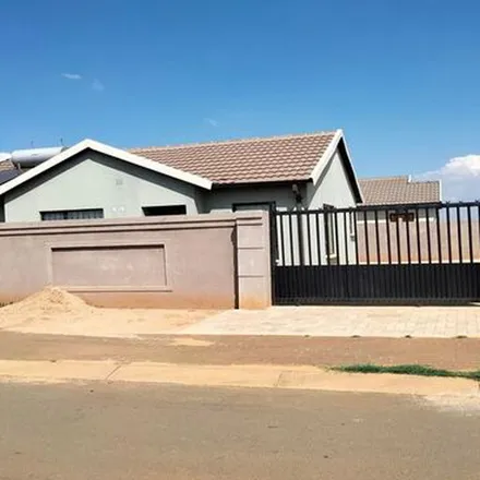 Rent this 3 bed apartment on Chappal Street in Modderbee, Gauteng