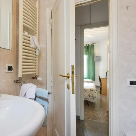 Image 5 - Sanitaria La Ninfea, Via Domenico Cucchiari, 42, 00159 Rome RM, Italy - Room for rent