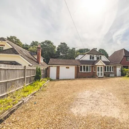 Buy this 5 bed house on Nine Mile Ride in Finchampstead, RG40 3NT
