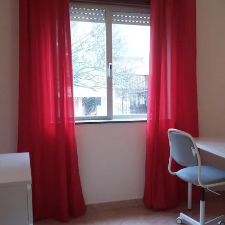 Rent this 2 bed room on Minipreço in Rua da Bela Vista 55A-B, 2800-691 Almada