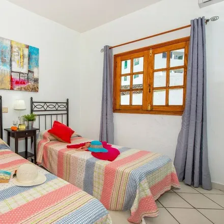 Rent this 2 bed duplex on Ayuntamiento de Tias in Libertad, 50