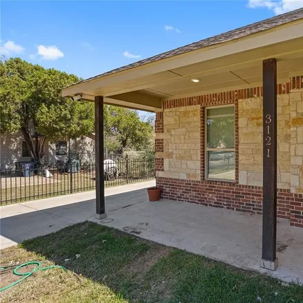 Image 4 - 3121 Campbell Street, Fort Worth, TX 76105, USA - House for sale