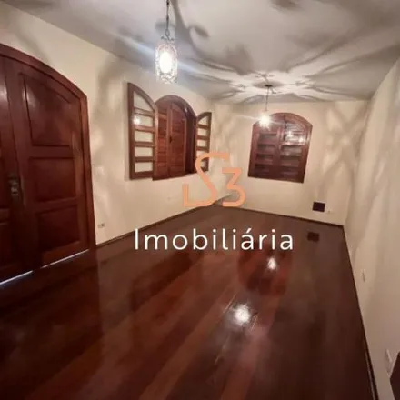 Rent this 3 bed house on Ipiranga in Avenida Floriano Peixoto, Nossa Senhora Aparecida