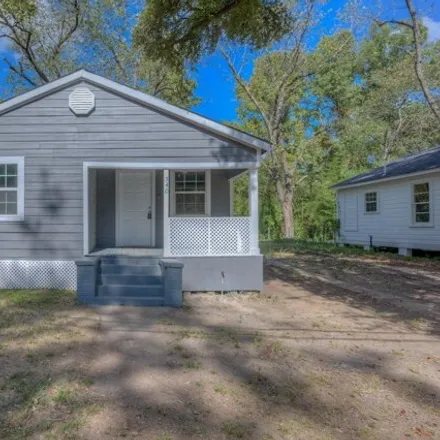 Buy this 3 bed house on 518 East 68th Street in Cedar Grove, Shreveport