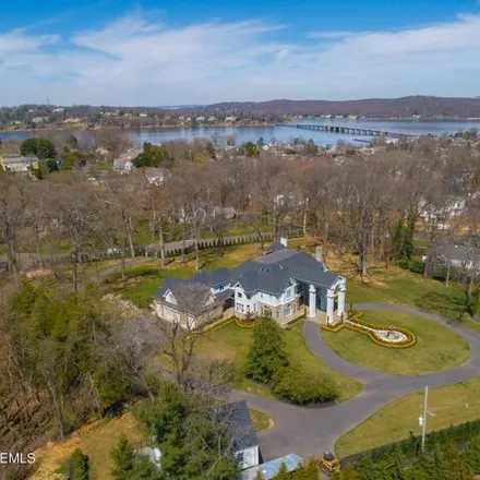 Buy this 6 bed house on 77 Somerset Drive in Rumson, Monmouth County