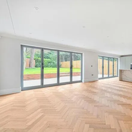 Image 3 - Guildford Lane, Mayford, GU22 0AS, United Kingdom - House for sale