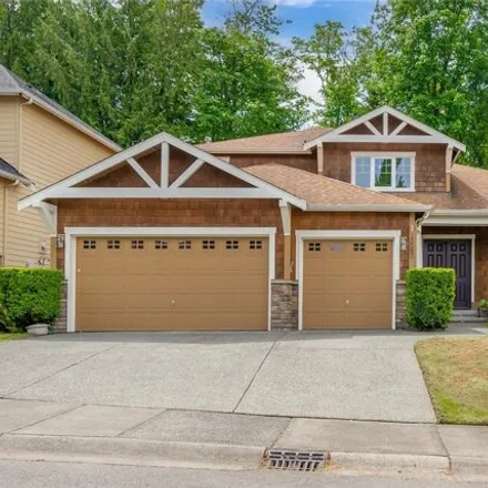 Buy this 4 bed house on 16583 Southeast 162nd Street in Renton, WA 98058