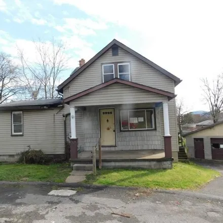 Buy this 3 bed house on Mapleside United Methodist Church in East 1st Street, Cumberland Heights