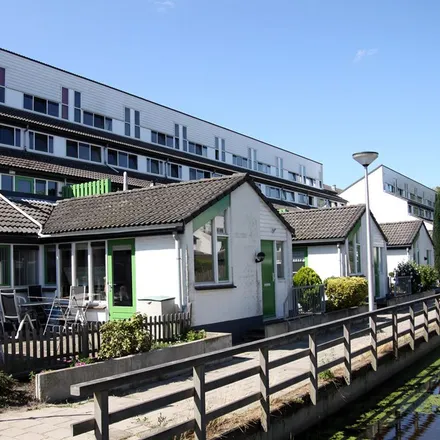Rent this 2 bed apartment on Pannewerk 24 in 2405 HJ Alphen aan den Rijn, Netherlands