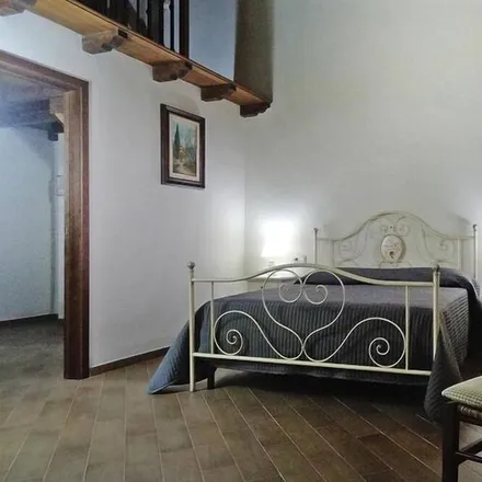 Rent this 2 bed apartment on 51035 Lamporecchio PT