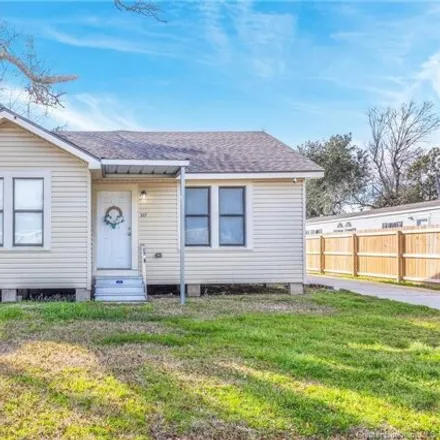 Buy this 4 bed house on 379 West Logan Street in Sulphur, LA 70663