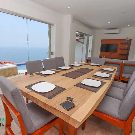 Rent this 5 bed house on unnamed road in Brisas del Marqués, 39300 Acapulco